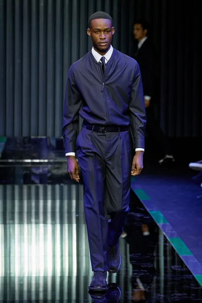 Look 67